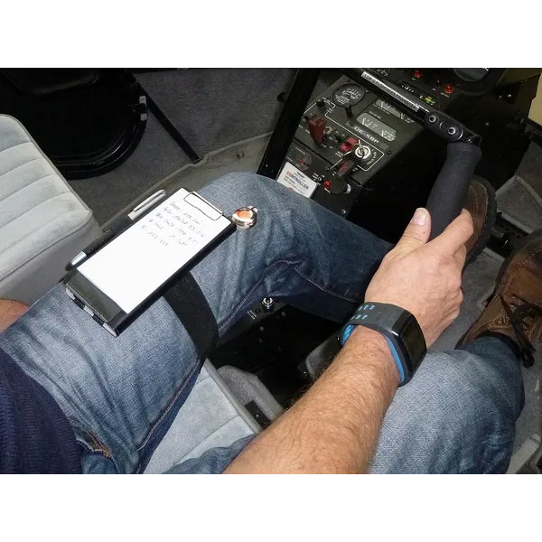 i-PILOT PHONE for airplane pilots | BAYO