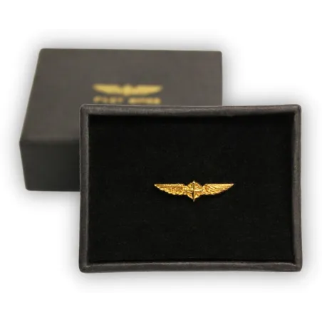 Small Design 4 Pilots badge - Gold for airplane pilots | BAYO