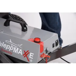 Tow tractor TF1 - Towflexx® for airplane pilots | BAYO