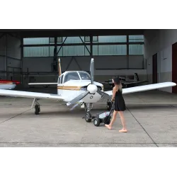 Tow tractor TF2 - Towflexx® for airplane pilots | BAYO