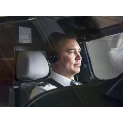 Telex Airman 8 + Headset for airplane pilots | BAYO