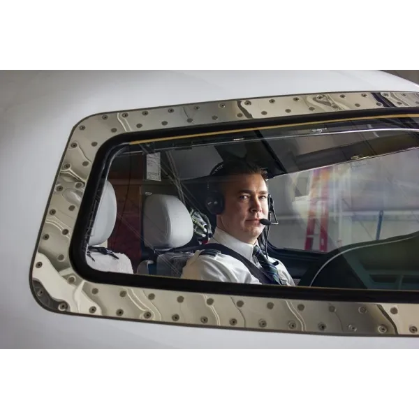 Telex Airman 8 + Headset for airplane pilots | BAYO