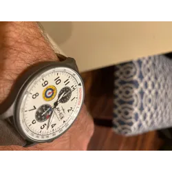 Montre AVI-8 : AV-4011-0B